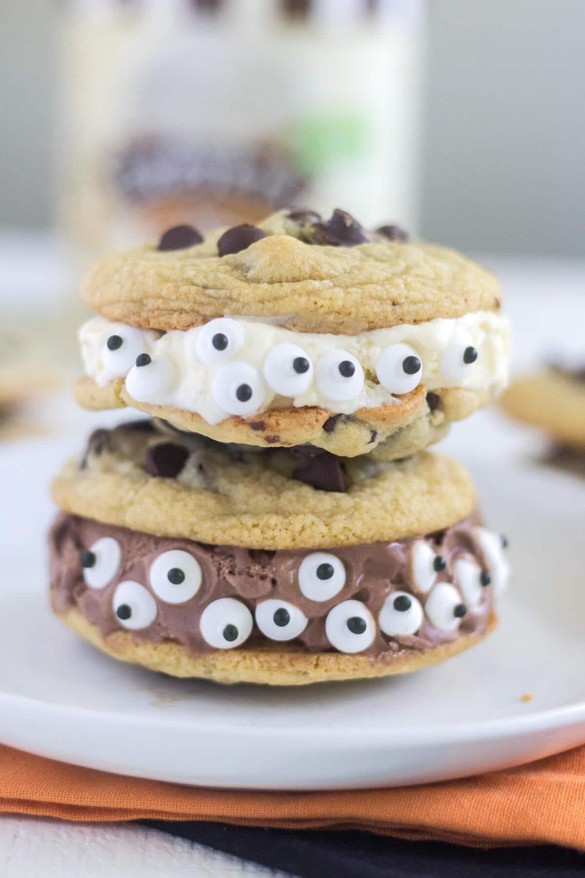 Spooky Monster Ice Cream Sandwiches are an easy Halloween treat for kids and adults alike! This Halloween recipe is a fun dessert for any spooky occasion, from a kid’s party to a trick-or-treating night in.