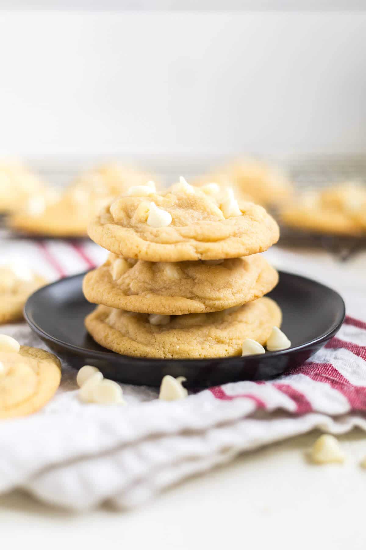 white chocolate macadamia nut cookies