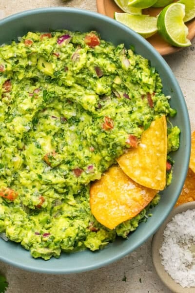 Best Homemade Guacamole Recipe (Authentic & Easy)