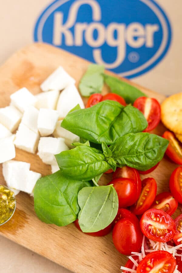 caprese dip ingredients