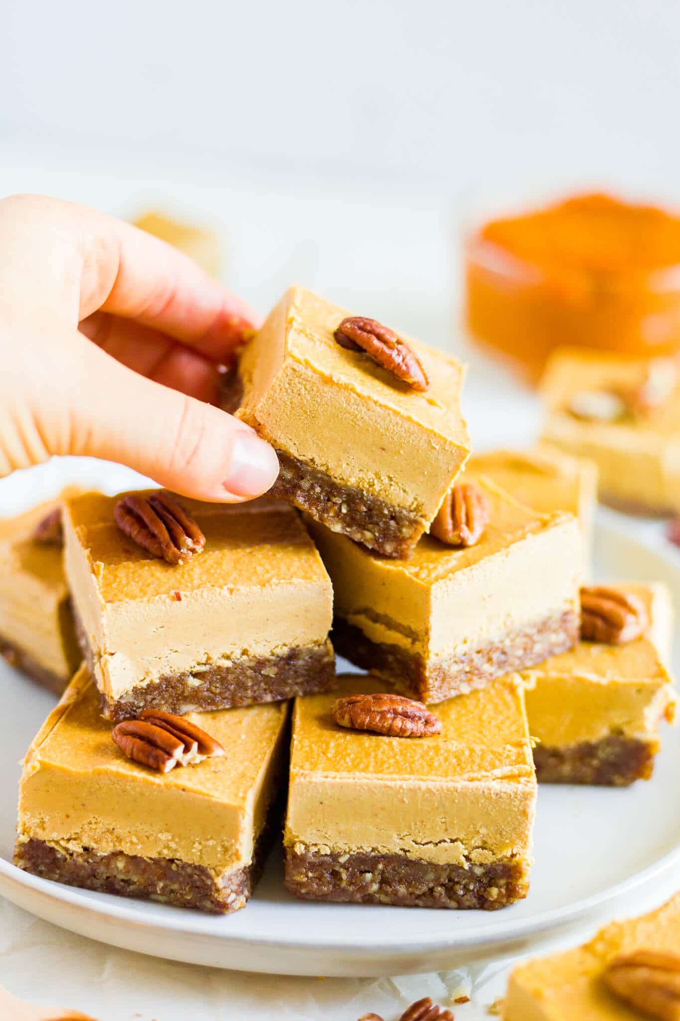 vegan pumpkin cheesecake pie bars