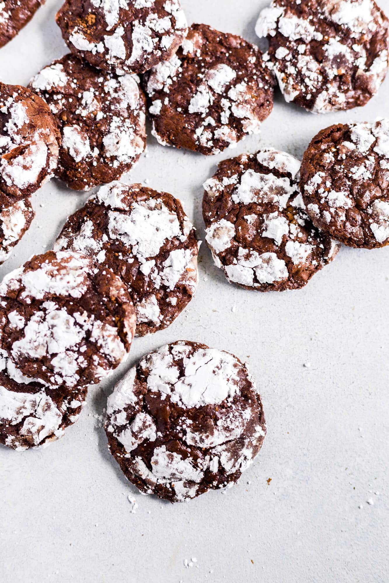 easy gluten free chocolate crinkle cookies