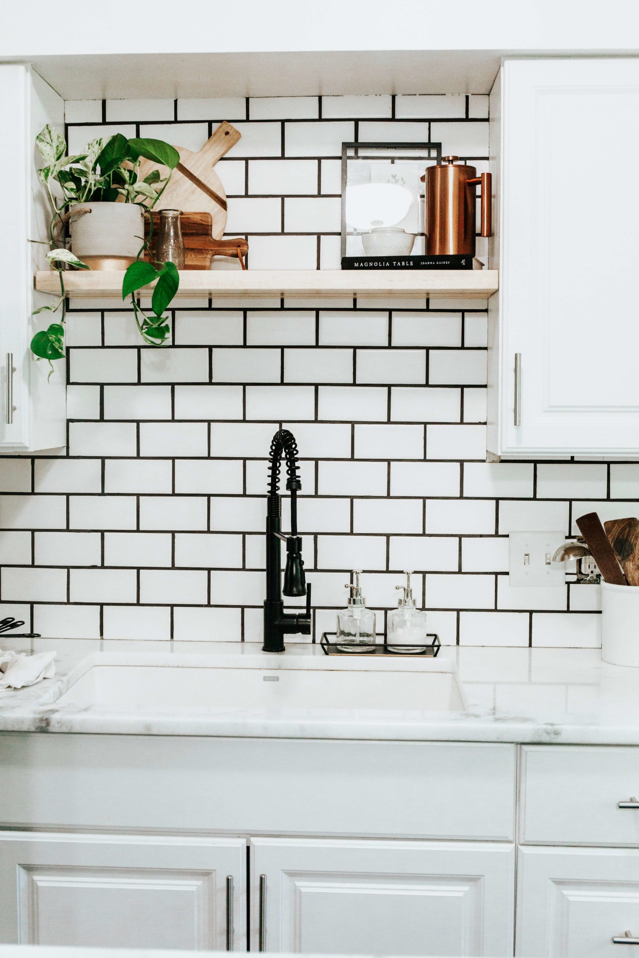 modern farmhouse kitchen