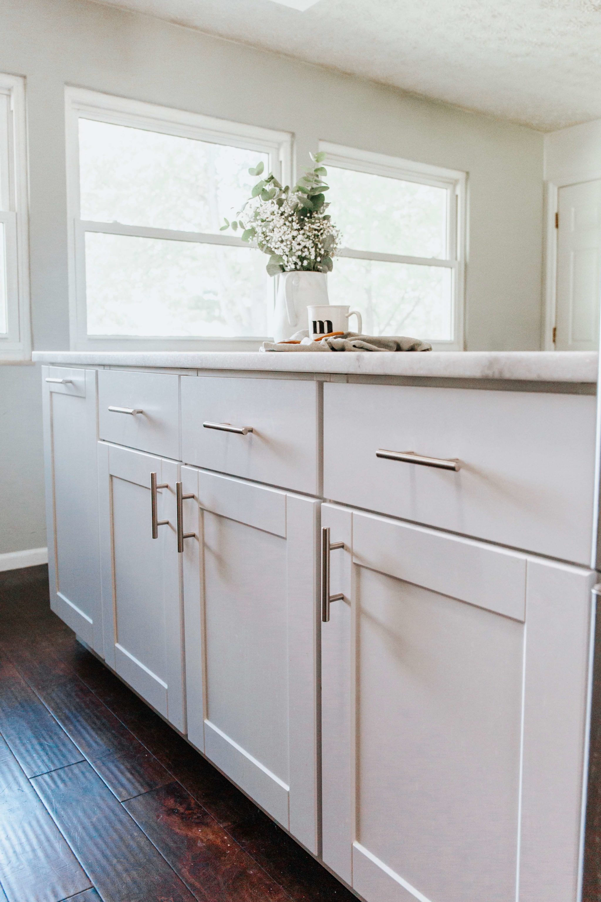 modern farmhouse kitchen island