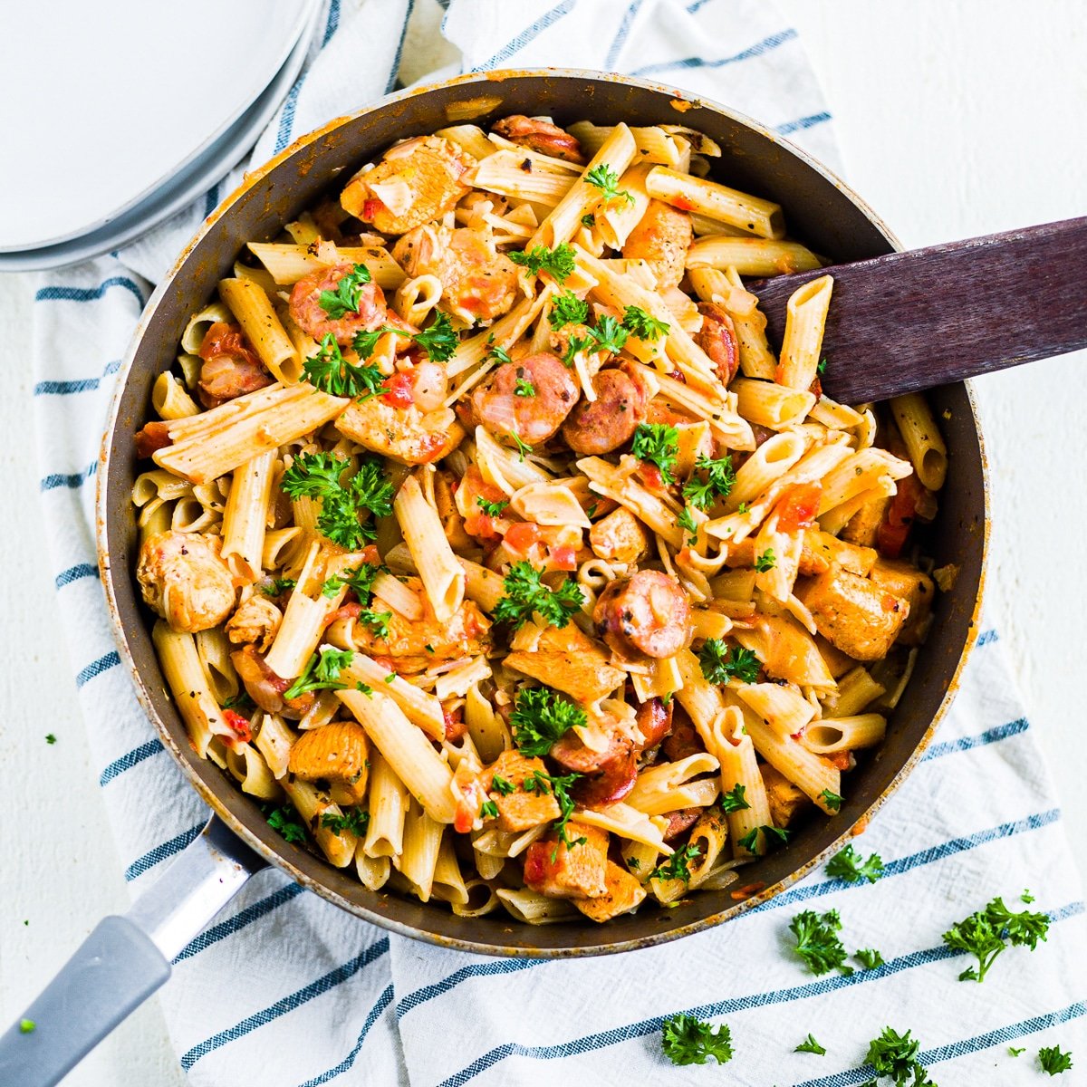 Easy Cajun Chicken One Pot Camping Pasta