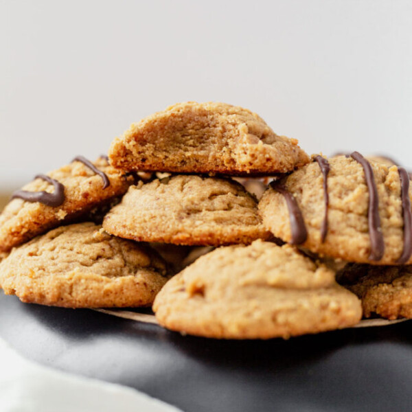 cropped-almond-flour-peanut-butter-cookies.jpg