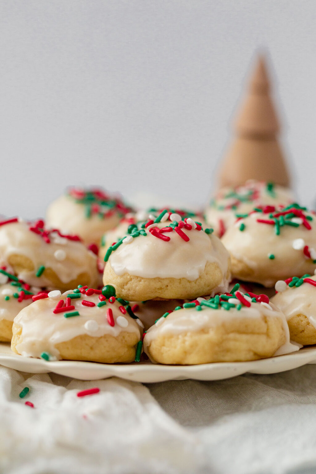 Easy Italian Sprinkle Cookies (Italian Wedding Cookies)