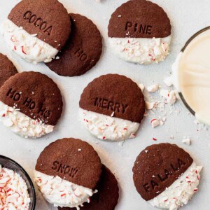 chocolate shortbread cookies with white chocolate and peppermint