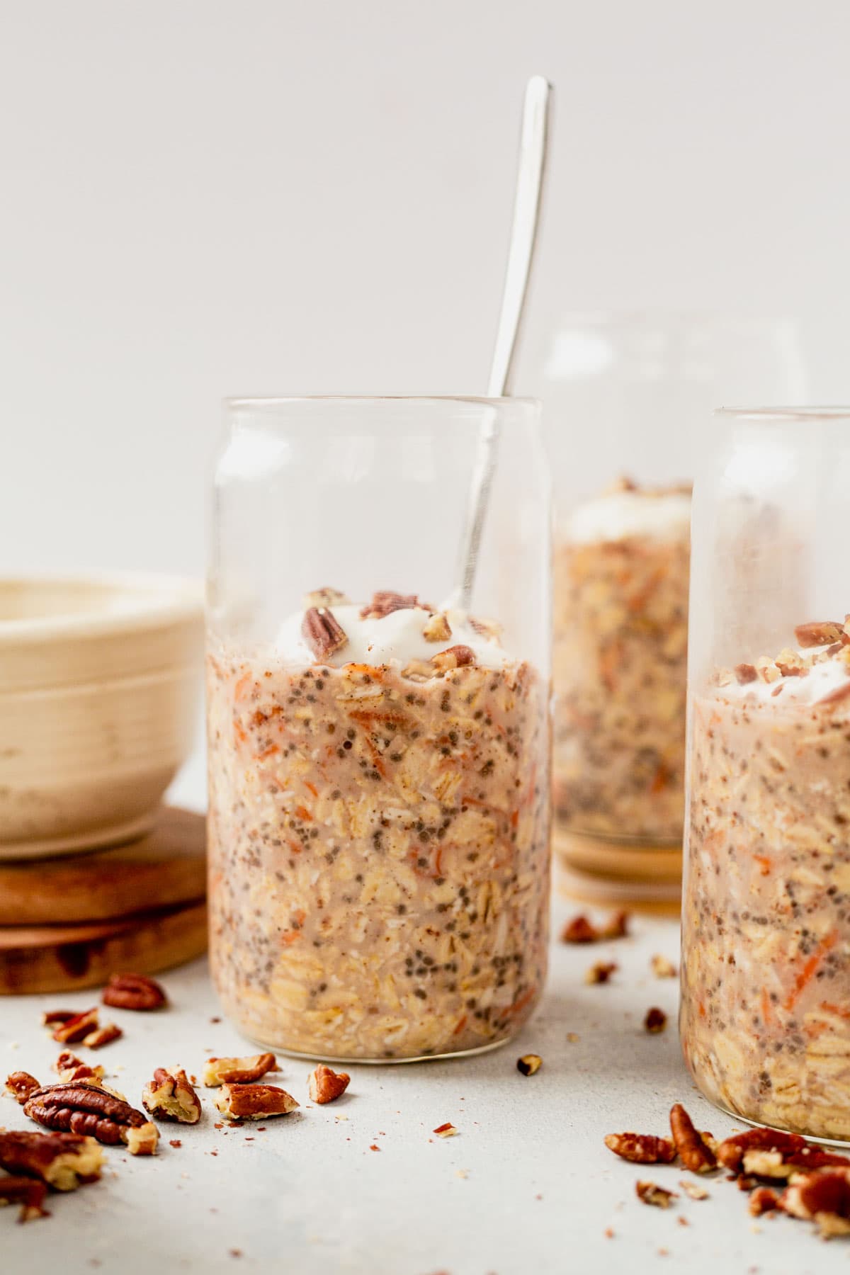 The BEST Carrot Cake Overnight Oats (Easy & Healthy!) - Jar Of Lemons