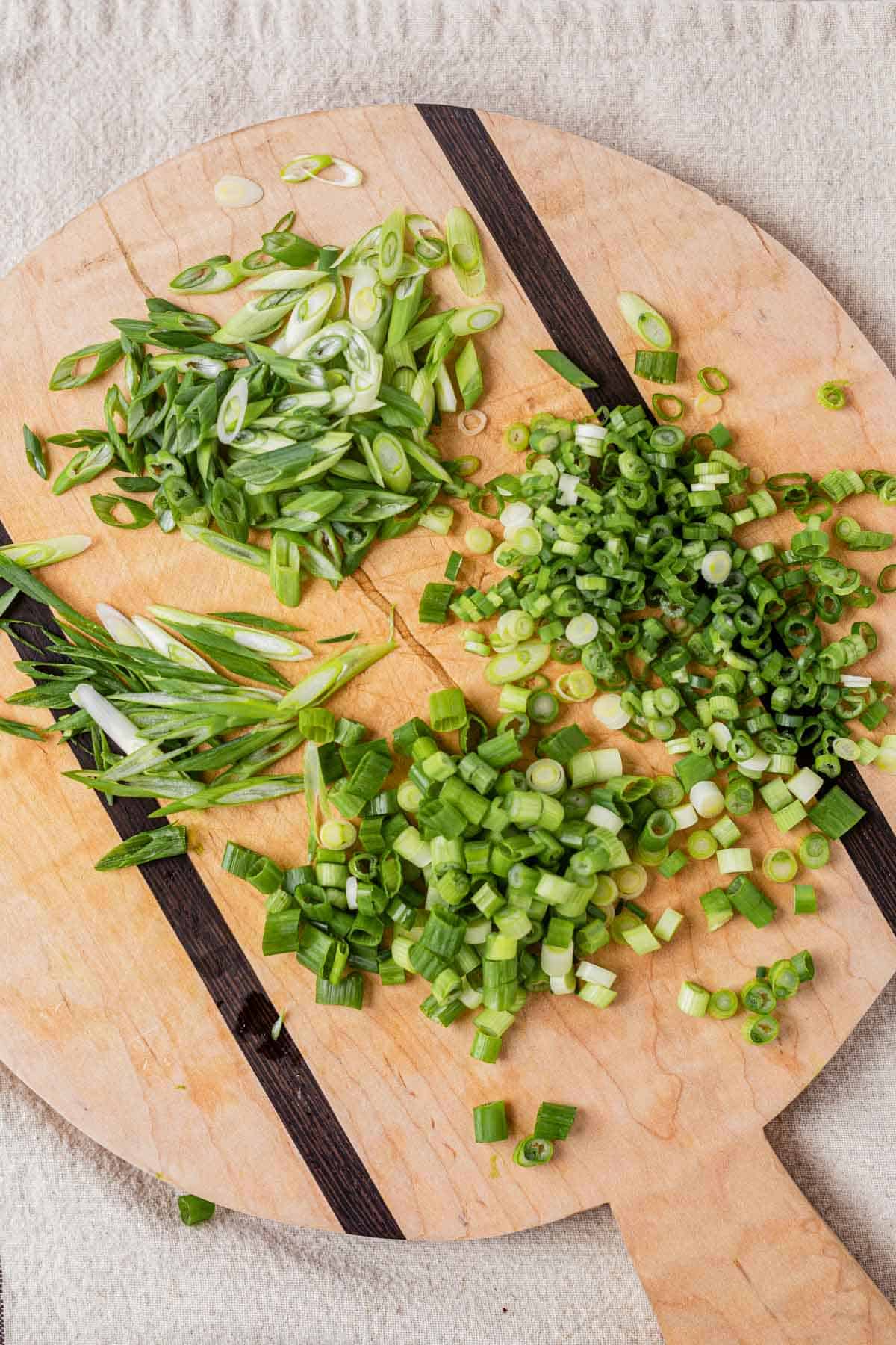 How to Cut Green Onions - Eating on a Dime