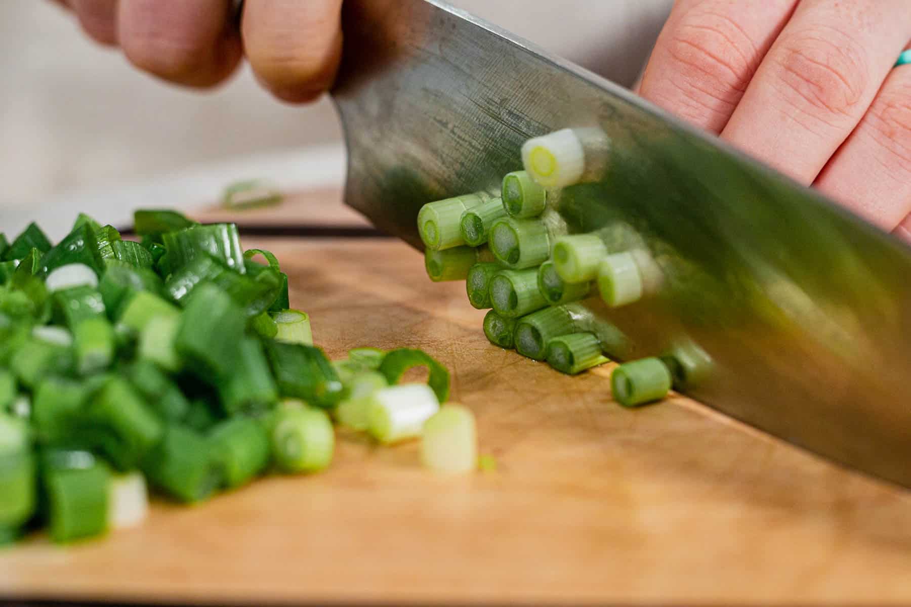 how to cut green onions