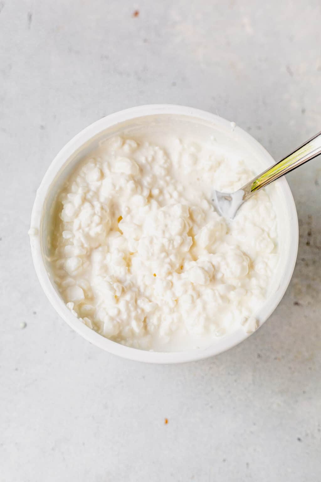 Best Substitutes for Yogurt in Baking (How to Them)