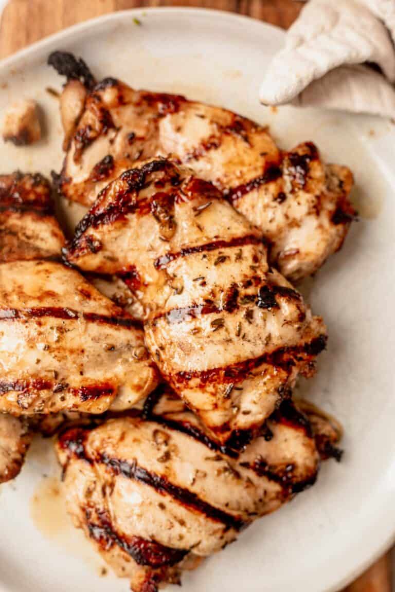 How Long to Grill Chicken Thighs (Boneless and BoneIn)