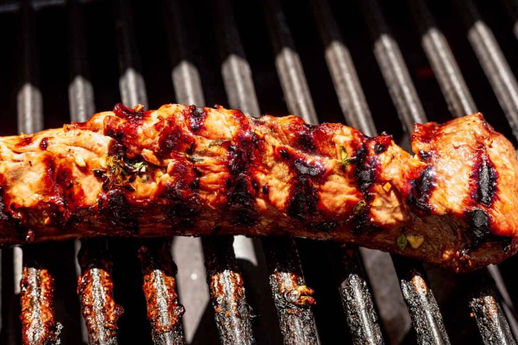 How Long to Grill Pork Tenderloin (Simple and Juicy Recipe!)