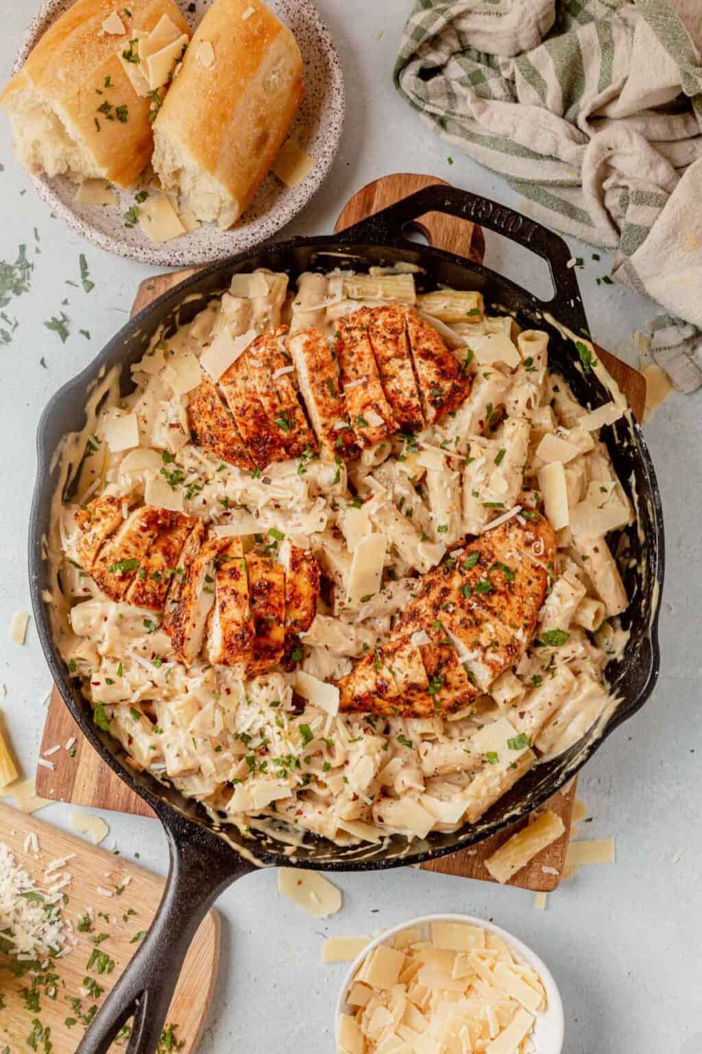 Creamy Garlic Parmesan Chicken Pasta Recipe