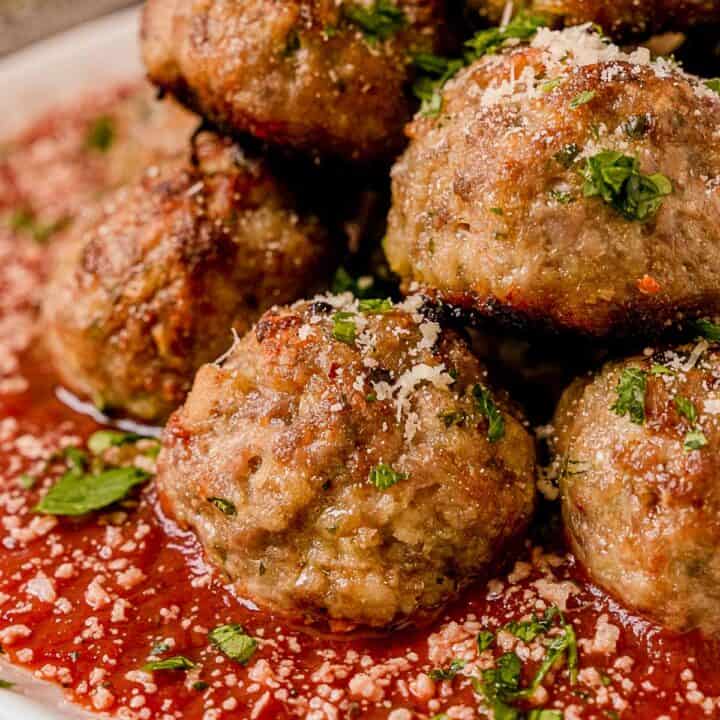 How Long to Bake Meatballs (Italian Baked Meatballs Recipe!)