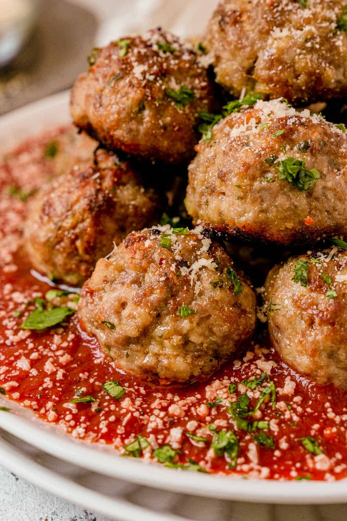 baked meatballs in tomato sauce