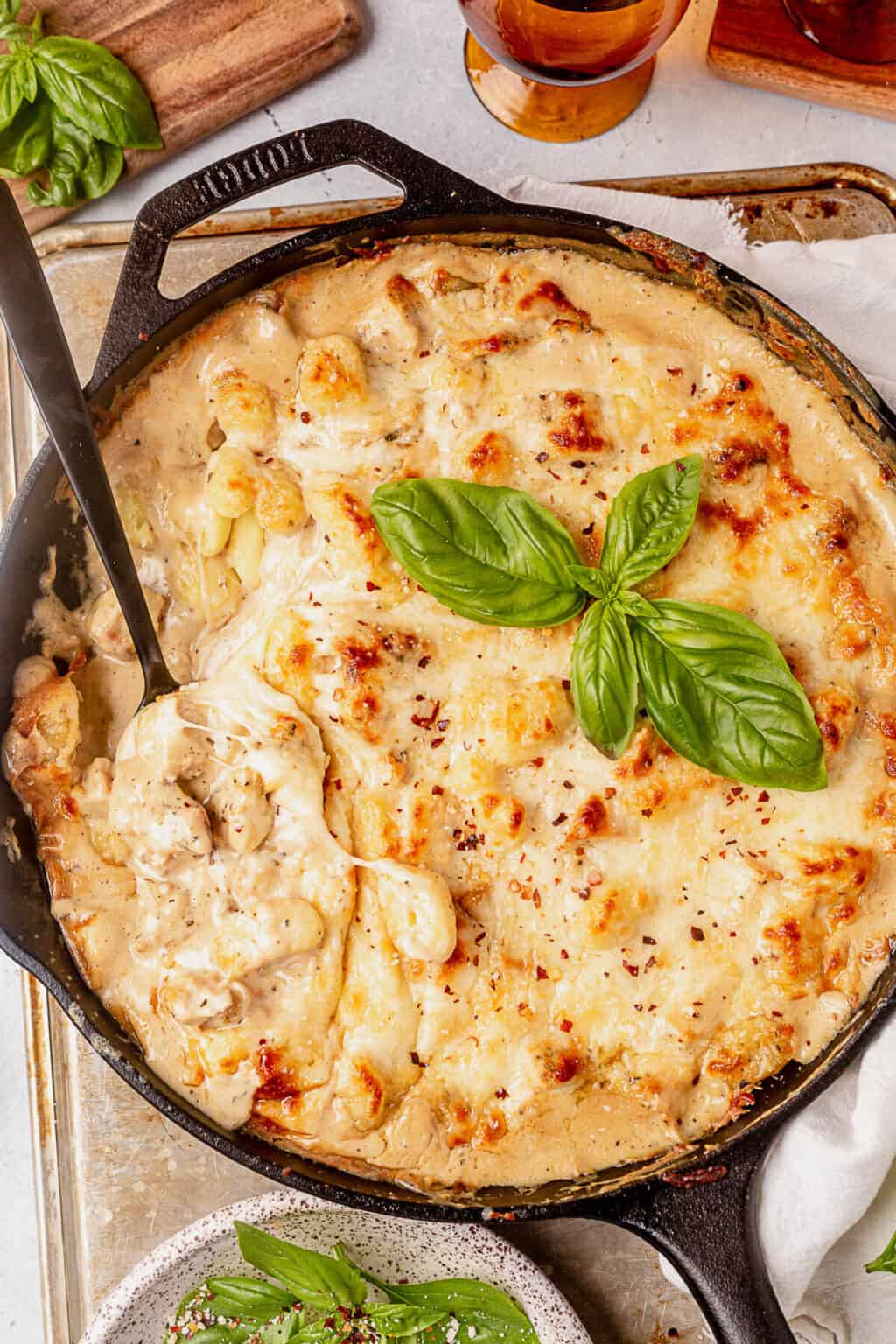 Creamy Chicken Alfredo Gnocchi Bake (Easy Recipe!)