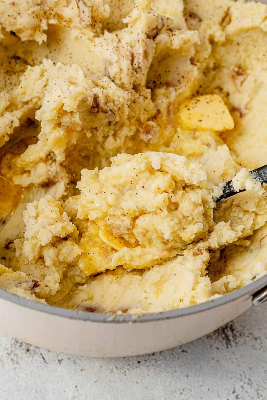 How Long Do Mashed Potatoes Last? (Fridge and Freeer)