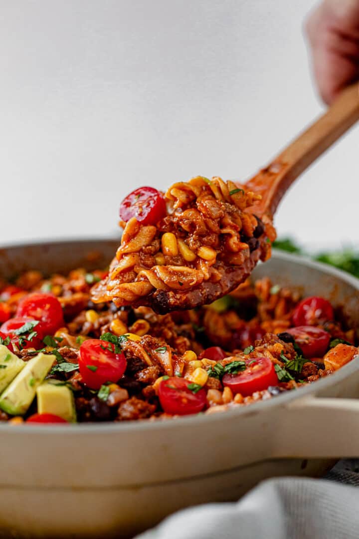 Best One Pot Beef Taco Pasta [Easy Recipe!]