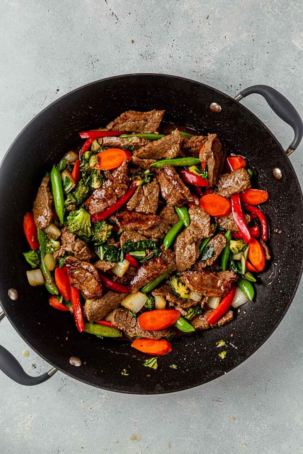 How to Reheat Steak So It's Juicy and Tender (5 Best Ways)