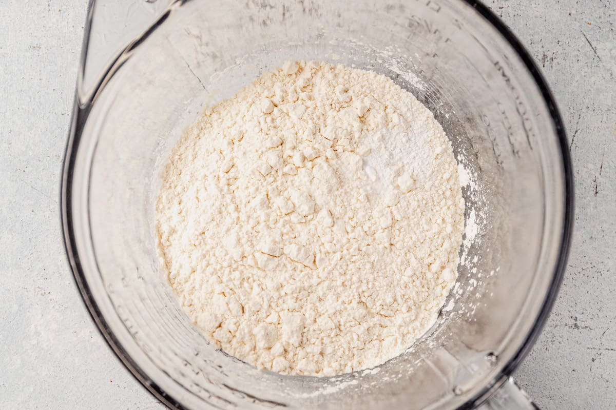 cupcake dry ingredients in a bowl