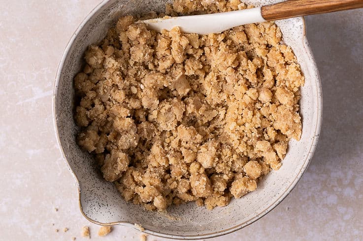 cinnamon crumb topping in a glass bowl