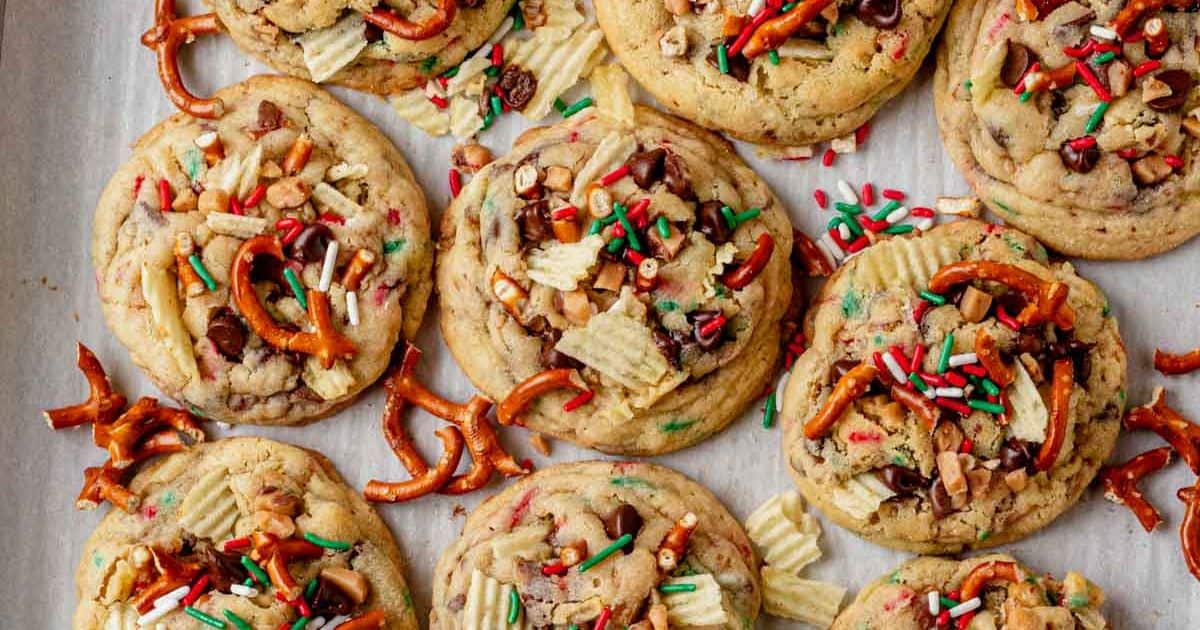 Christmas Kitchen Sink Cookies | What Molly Made